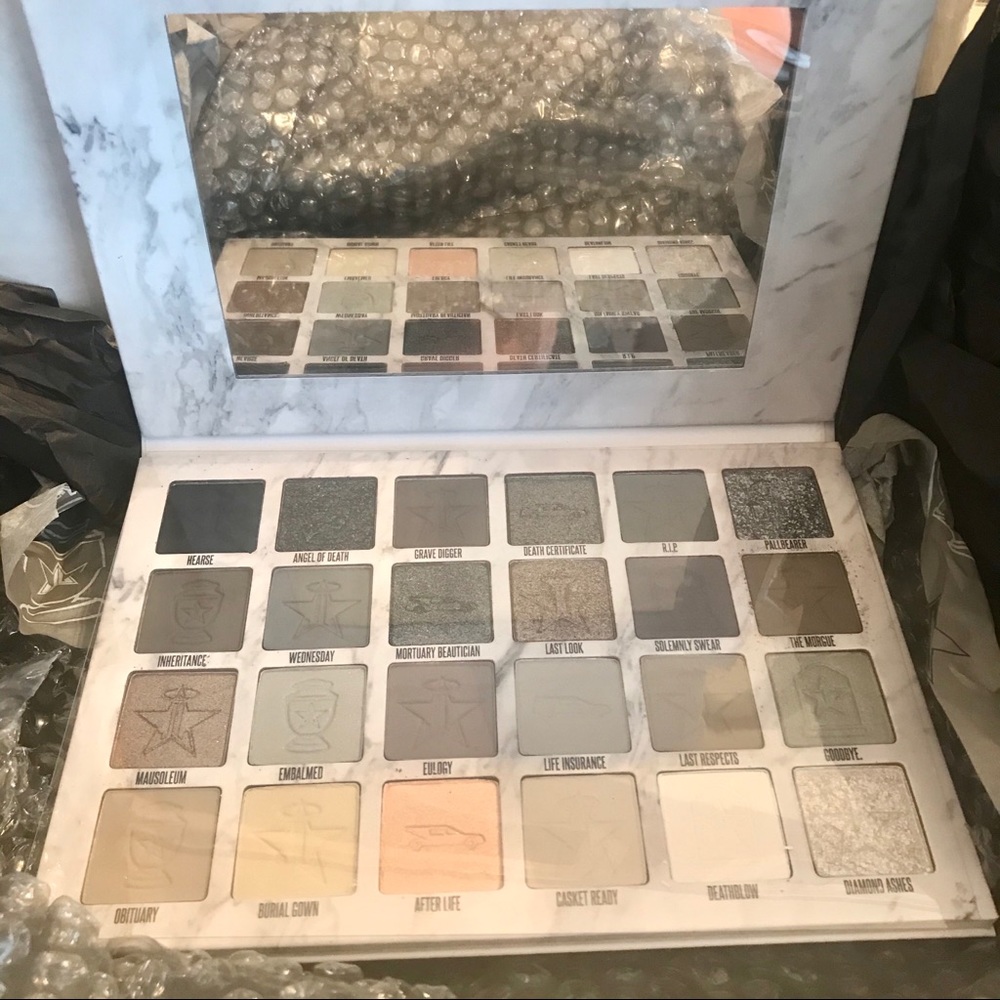BRAND NEW Jeffree Star Cremated Palette